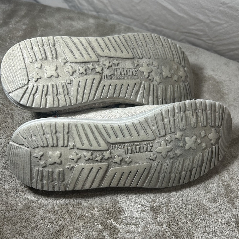Hey Dude Wendy Flora Sunflower Embroidered Canvas Slip On Women's Size 10 - Picture 5 of 8